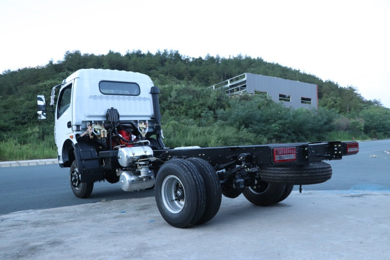 Dongfeng EQ1080 chassis.