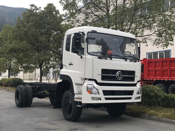 truck EQ1220 chassis-1