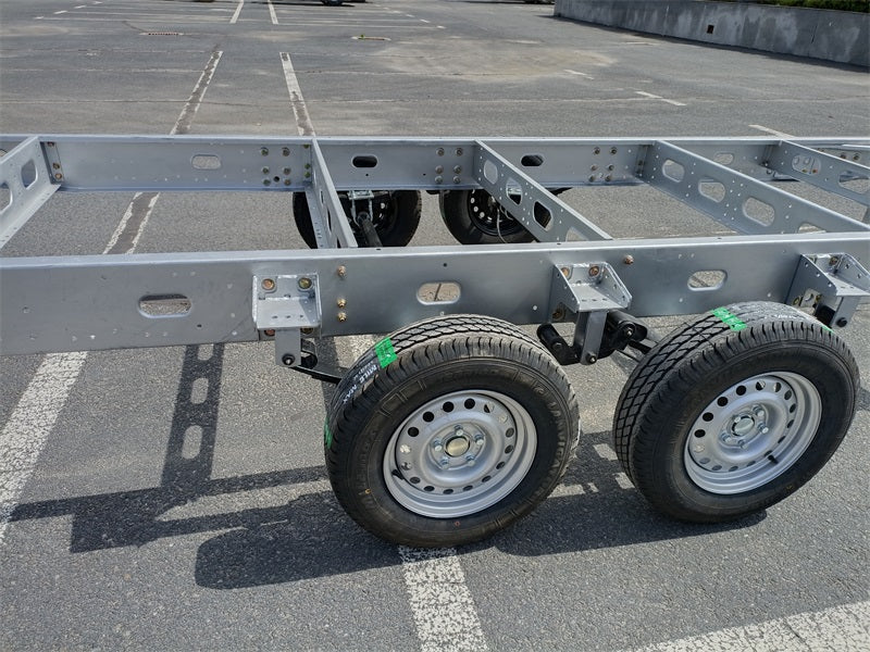 Dual axle trailer chassis.