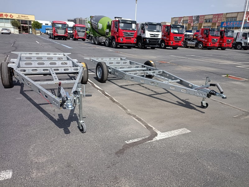 Single axle trailer chassis.